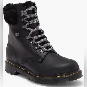 Dr. Martens 1460 Serena Collar Black Faux Fur Lined Lug Sole Boots Size 6 NWT